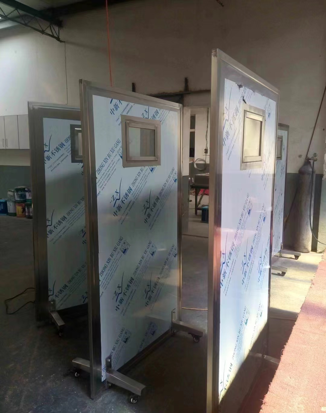 天门多联移动式铅屏风